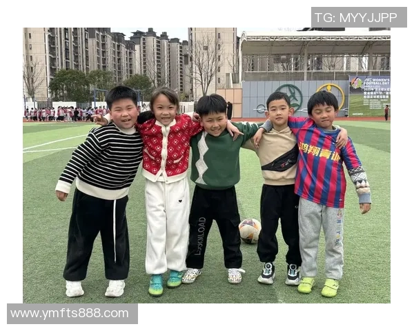 爱足球男孩的梦想与坚持在绿茵场上绽放光彩的青春故事